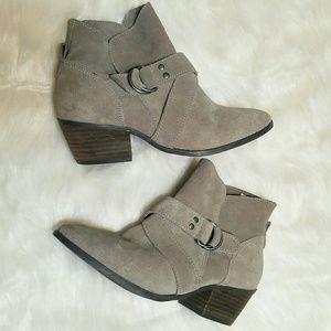 AEO Genuine Suede Leather Ankle Booties Si…